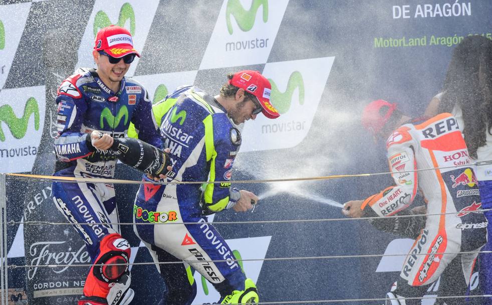 Moto Gp di Spagna 2015. La festa sul podio.Jorge Lorenzo primo, Dani Pedrosa secondo e Valentino Rossi terzo. (Afp)